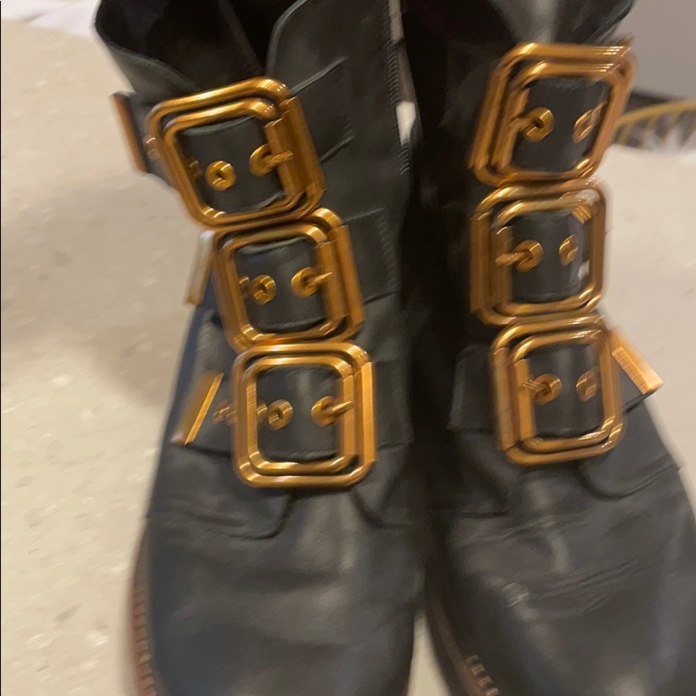 Ankle combat boot